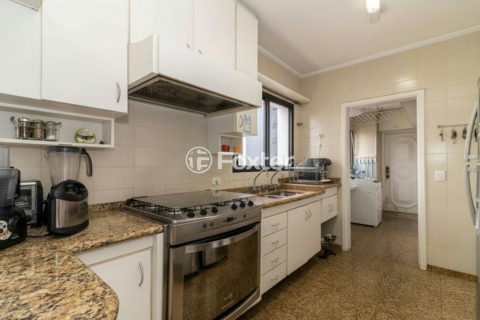 Image 21 - 1003633