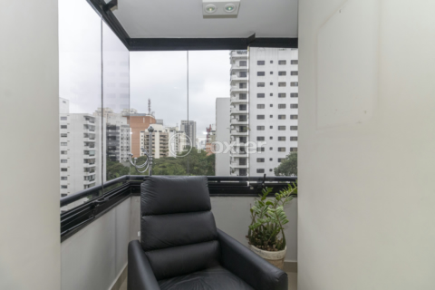 Image 15 - 1003633