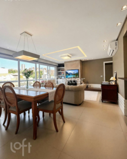 Image 15 - 1003656