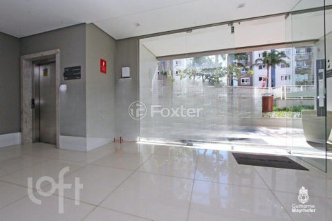 Image 43 - 1003656