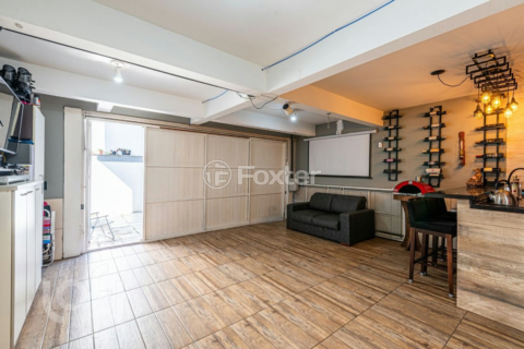 Image 23 - 1003715