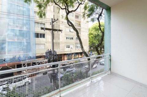 Image 19 - 1003744