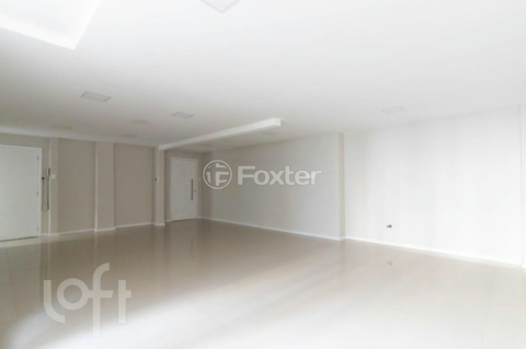 Image 7 - 1003744