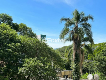 Image 5 - 1003746