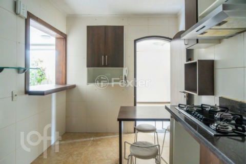 Image 35 - 1003799