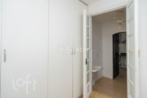 Image 39 - 1003799