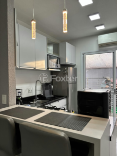 Image 4 - 1003812