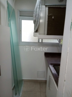 Image 4 - 1003961
