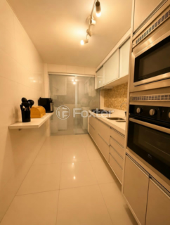 Image 7 - 1003972