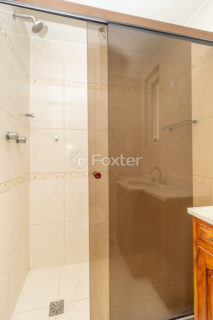 Image 30 - 1004040