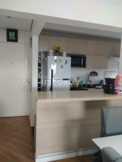 Image 21 - 1004047