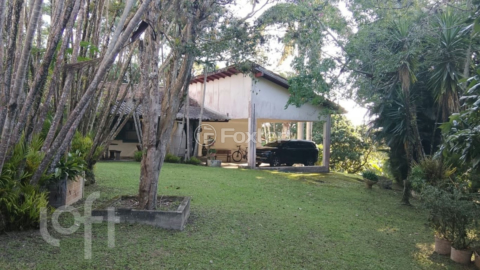 Image 2 - 1004185