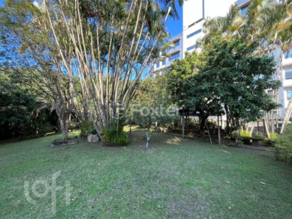 Image 6 - 1004185