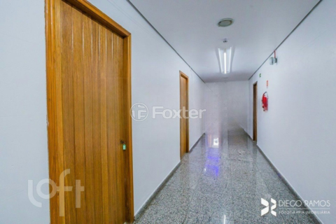 Image 7 - 1004251