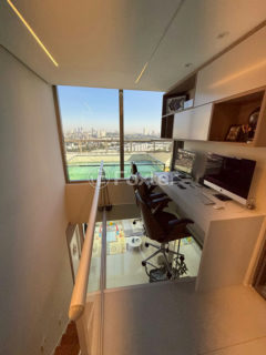 Image 26 - 1004290