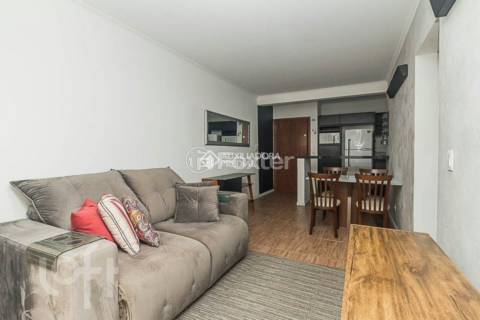 Image 4 - 1004327