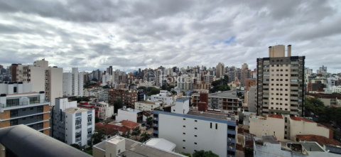 Image 20 - 1004335