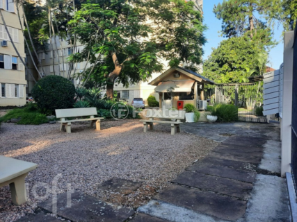 Image 17 - 1004356