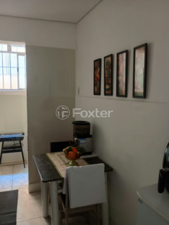 Image 3 - 1004396