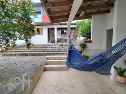 Image 39 - 1004433