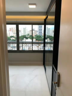 Image 1 - 1004443