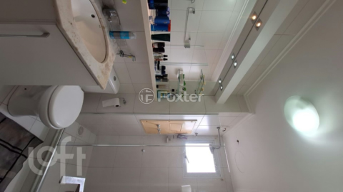 Image 4 - 1004482