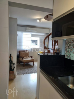 Image 3 - 1004489