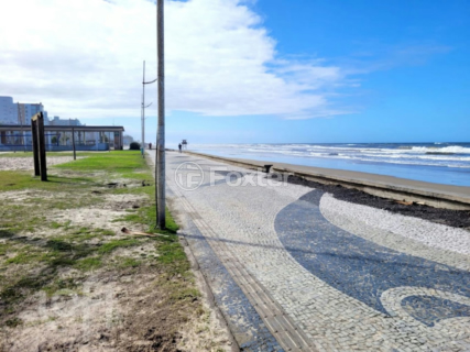 Image 36 - 1004498
