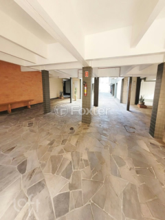 Image 29 - 1004498