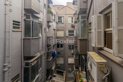 Image 37 - 1004531