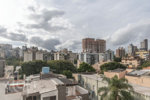 Image 31 - 1004685