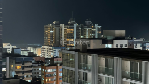 Image 6 - 1004688