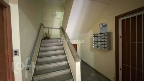 Image 21 - 1004714