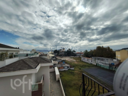 Image 21 - 1004717