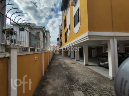 Image 45 - 1004717