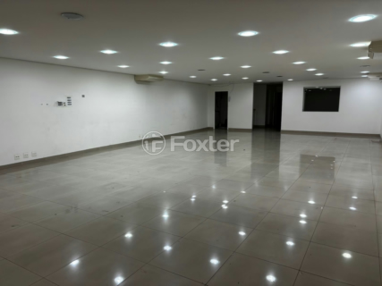 Image 8 - 1004722