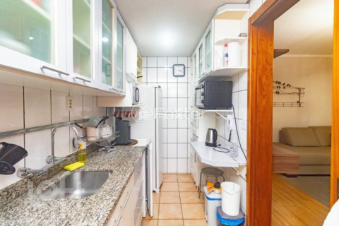 Image 3 - 1004733