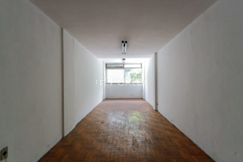 Image 2 - 1004748