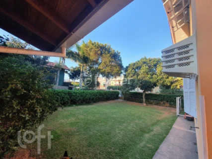 Image 3 - 1004750