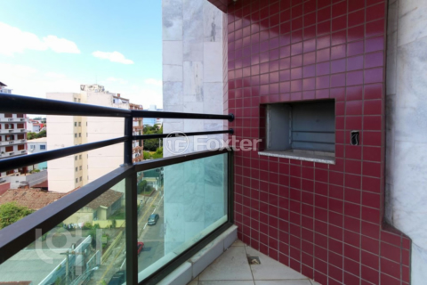 Image 3 - 1004758