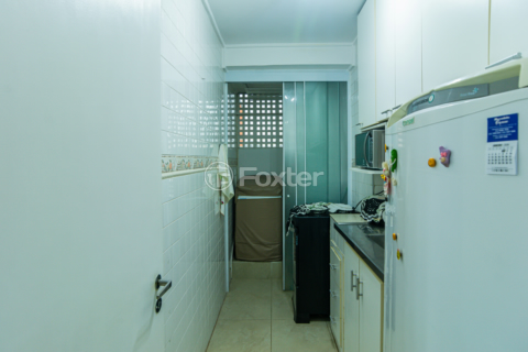 Image 9 - 1004762