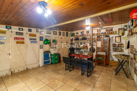Image 31 - 1004793