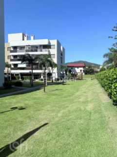 Image 20 - 1004803
