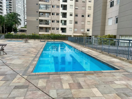 Image 10 - 1004827