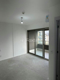 Image 1 - 1004835