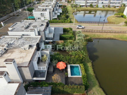 Image 47 - 1004887