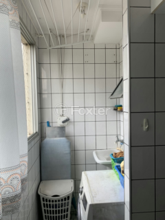 Image 19 - 1004933