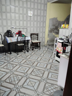 Image 1 - 1004937