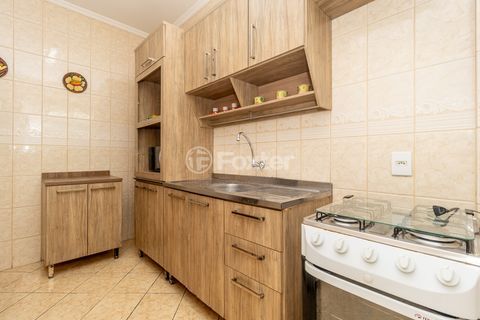 Image 15 - 1004990