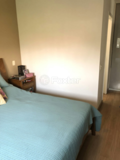 Image 7 - 1005098